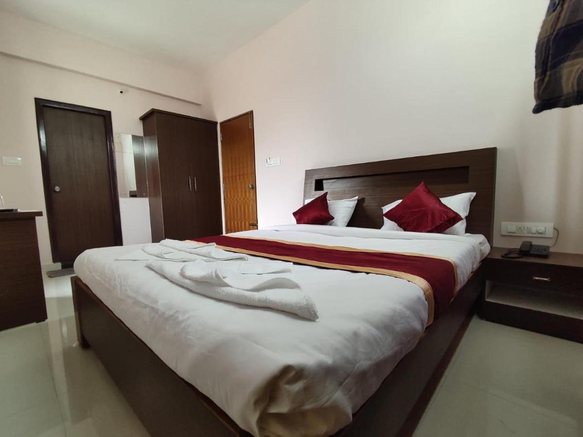 Hotel Royal Suites Bangalore Luaran gambar
