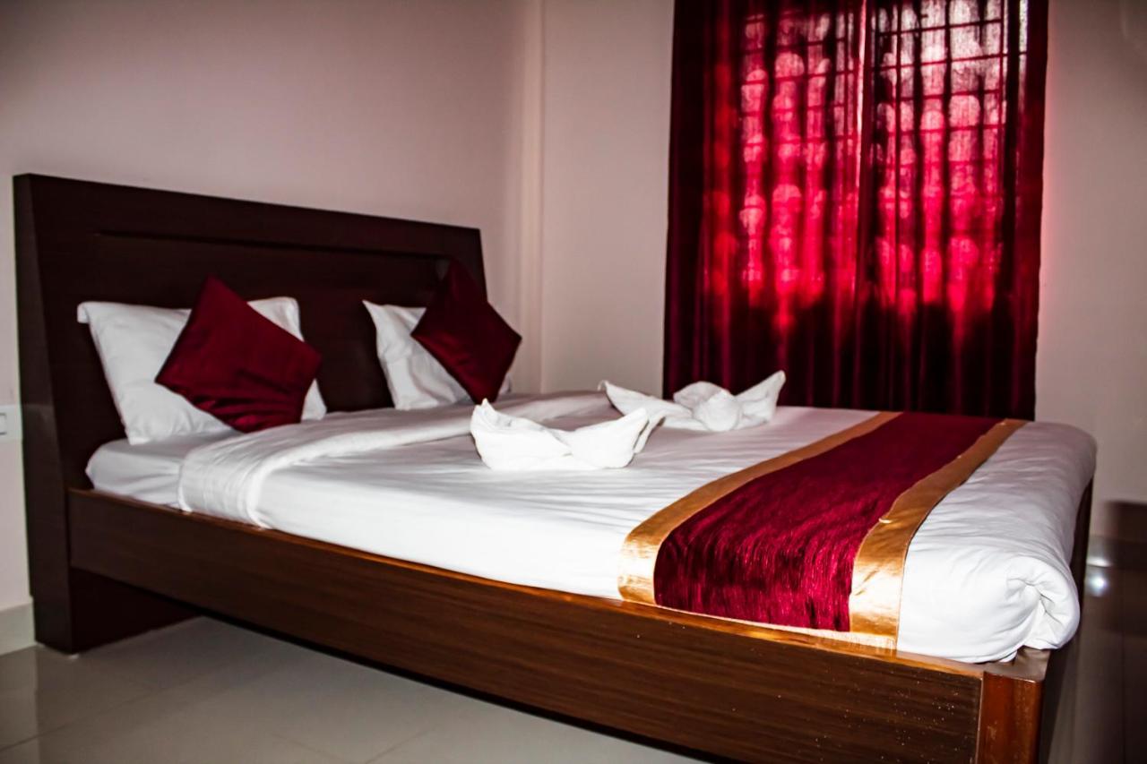 Hotel Royal Suites Bangalore Luaran gambar